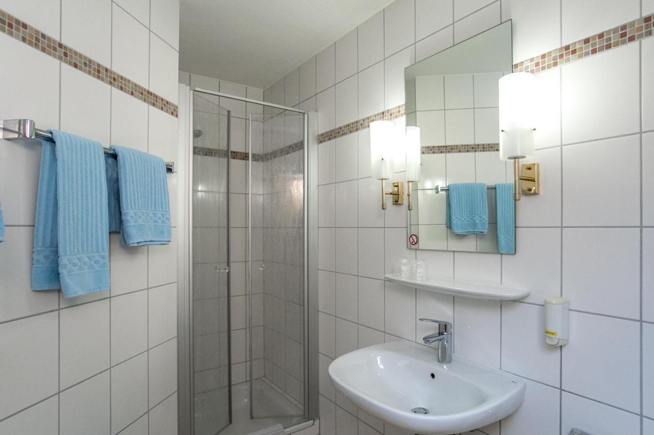 Hotel-Gasthaus Engel Luttingen Laufenburg Esterno foto